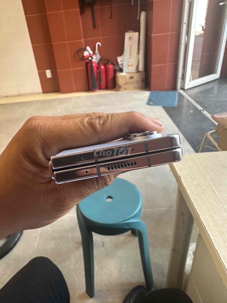 Samsung Galaxy Z Fold5 256GB Bạc. Mua bán Điện thoại tại Quận Bình Tân Tp Hồ Chí Minh được đăng bởi minh nguyen hình 1