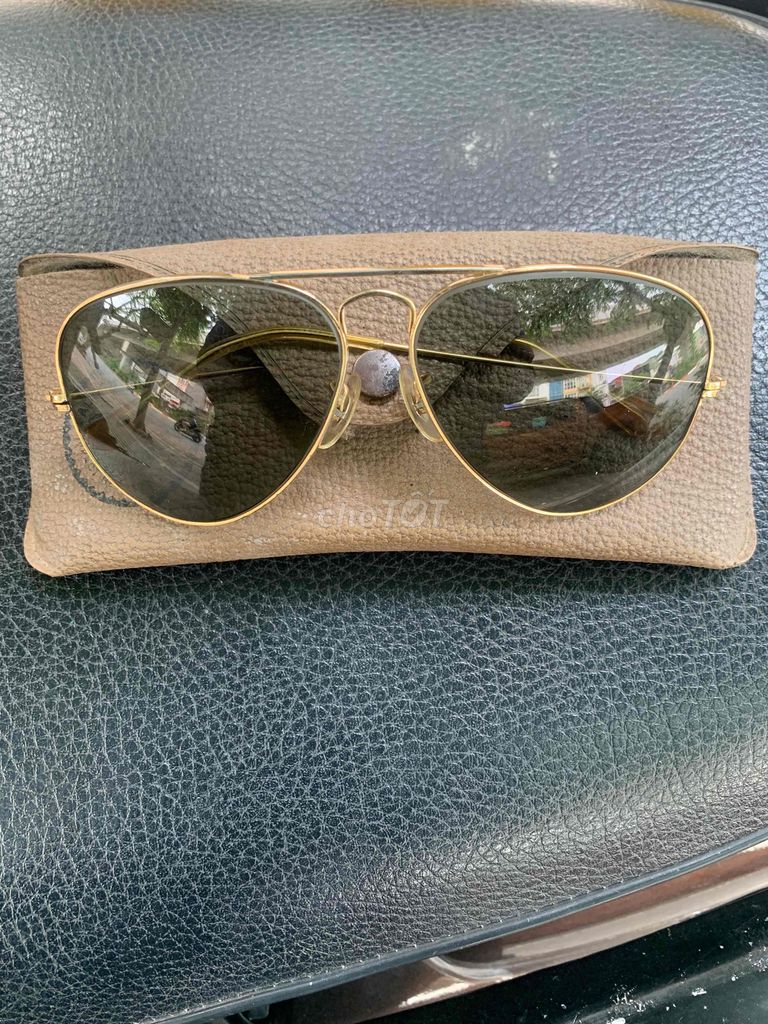 Kính râm Ray-Ban Unisex Nâu trà. Mua bán Phụ kiện thời trang khác tại Quận Tây Hồ Hà Nội được đăng bởi MANH NGUYEN hình 1
