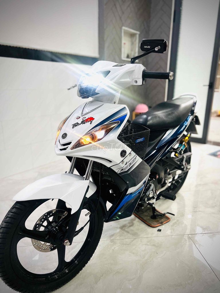 Yamaha Exciter 135 Spark FI Trắng xanh. Mua bán Xe máy tại Quận Tân Phú Tp Hồ Chí Minh được đăng bởi TỔNG KHO XE ĐIỆN SỈ VÀ LẺ TẠI HCM hình 1