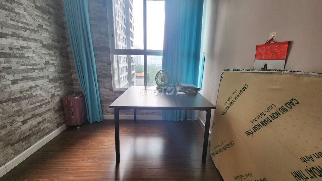 Bàn làm việc chân sắt mặt gỗ tối giản. Mua bán Bàn ghế tại Huyện Nhà Bè Tp Hồ Chí Minh được đăng bởi T Nguyen hình 1
