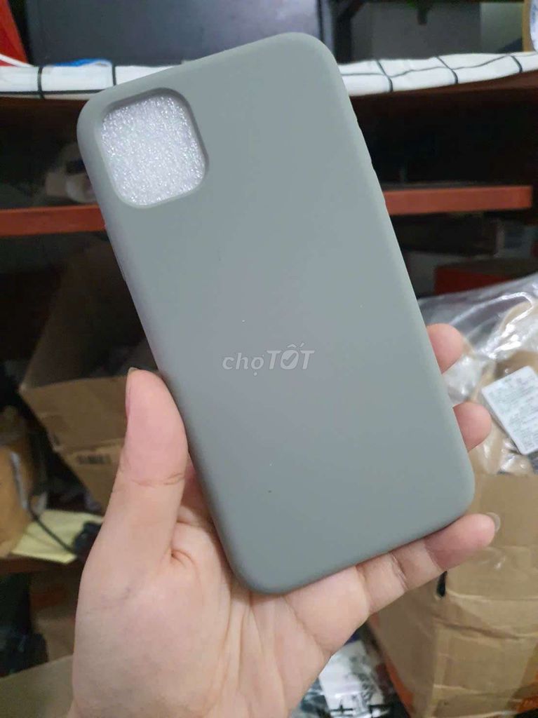 Ốp lưng iPhone 11 Silicon Xám. Mua bán Phụ kiện (Màn hình, Chuột...) tại Thành phố Vĩnh Long Vĩnh Long được đăng bởi ST STORE chuyên sỉ hình 1