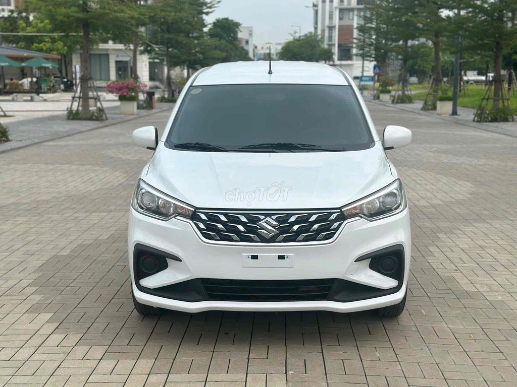 Suzuki Ertiga Hybrid 2023 механическая гибридная версия