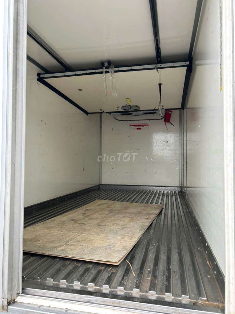 ISUZU ĐÔNG LẠNH SX2022 ĐĂNG kí2024, THÙNG QUYỀN F2. Mua bán Xe tải, xe ben tại Quận Tân Phú Tp Hồ Chí Minh được đăng bởi VƯƠN CAO  hình 6