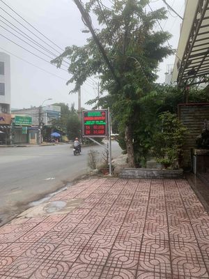 công ty tnhh khách sạn hoàng nguyên logo