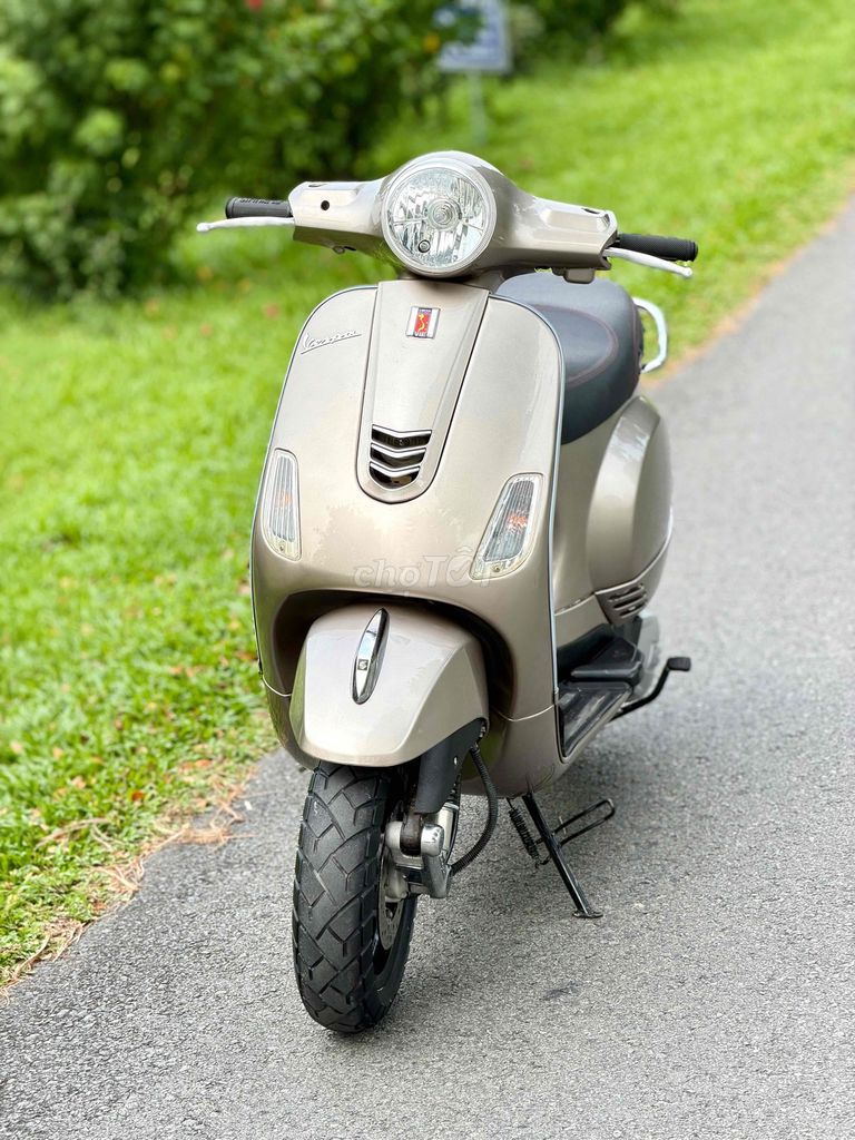Piaggio Vespa LX 2017, золотой песок, 1700 км. Супер Кенг