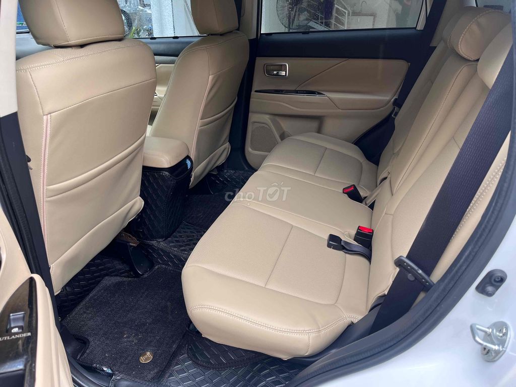 Mitsubshi Outlander 2.0 STD sx 2016. Mua bán Ô tô tại Quận Nam Từ Liêm Hà Nội được đăng bởi Tiến Sỹ Auto hình 10