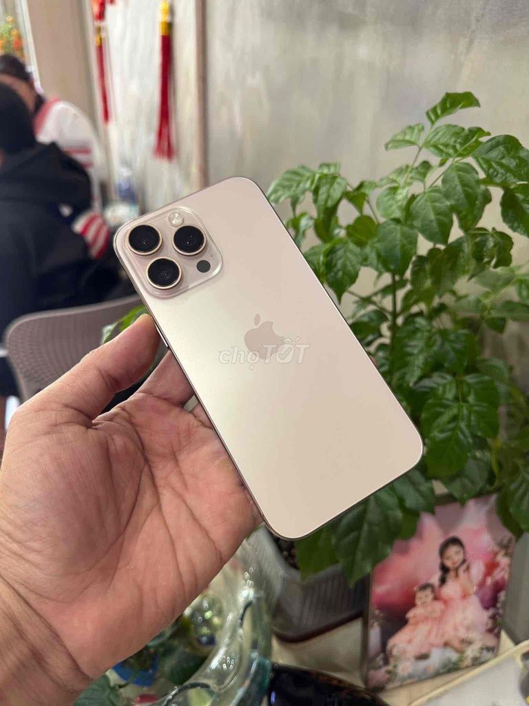 Apple iPhone 16 Pro Max 256GB Vàng VN/A. Mua bán Điện thoại tại Huyện Hòa Thành Tây Ninh được đăng bởi Tuấn Kiệt hình 1