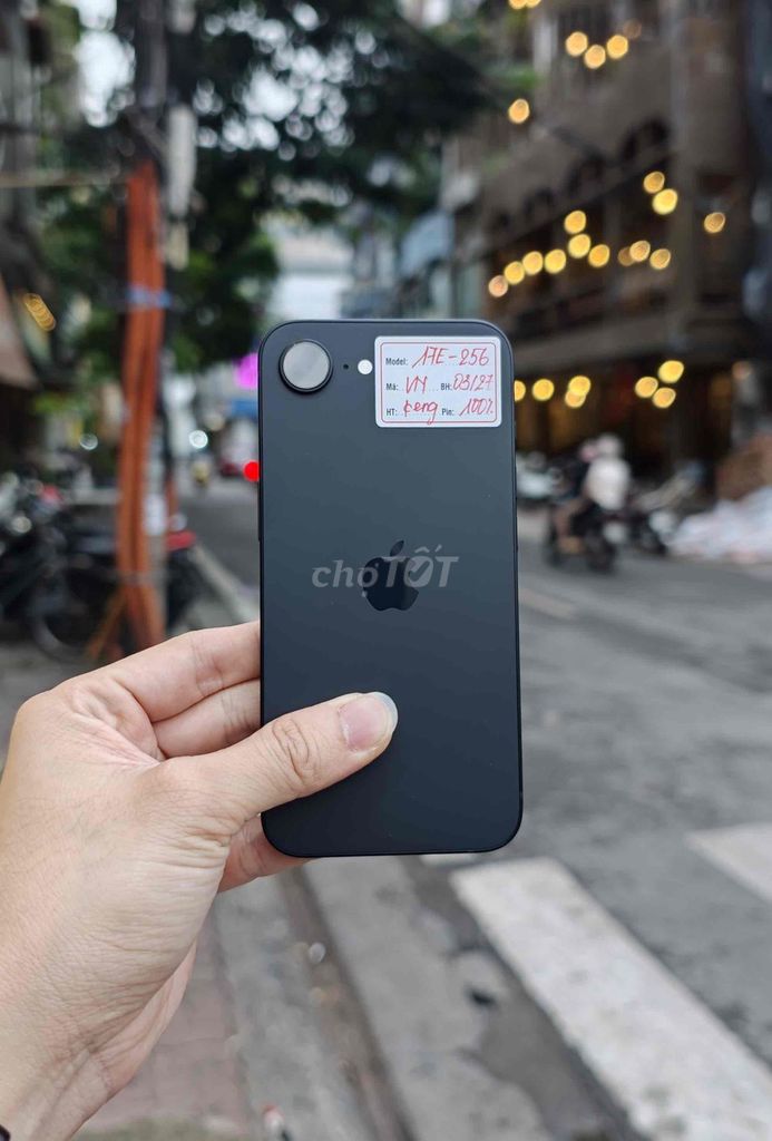iPhone 17E 256GB VN/A pin 100% như mới. Mua bán Điện thoại tại Quận Đống Đa Hà Nội được đăng bởi Lâm Bảo Tuyên hình 1