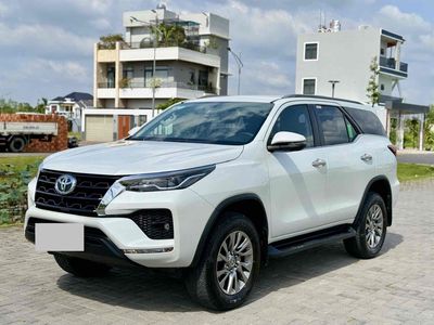 Toyota Fortuner 2.7V 2024 lướt 39.000km xe như mới. Mua bán Ô tô tại Quận 1 Tp Hồ Chí Minh được đăng bởi Nguyên