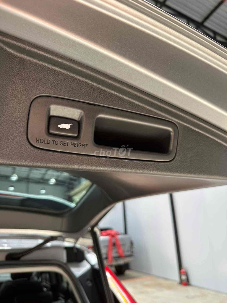 Honda CR V 2018 L - 75000 km. Mua bán Ô tô tại Thành phố Buôn Ma Thuột Đắk Lắk được đăng bởi Hiếu Đắk Lắk hình 18