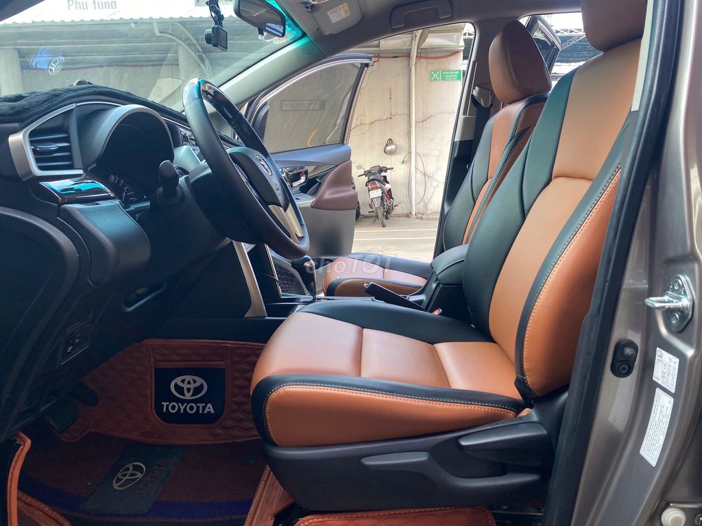 Innova 2.0G AT 2023 9706 km - có giảm KH thiện chí. Mua bán Ô tô tại Quận Gò Vấp Tp Hồ Chí Minh được đăng bởi Nguyễn An hình 10