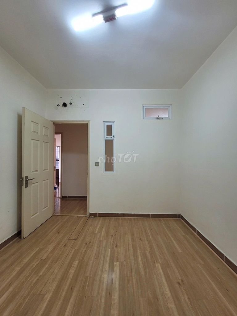 Квартира с 2 спальнями (90 м²)
