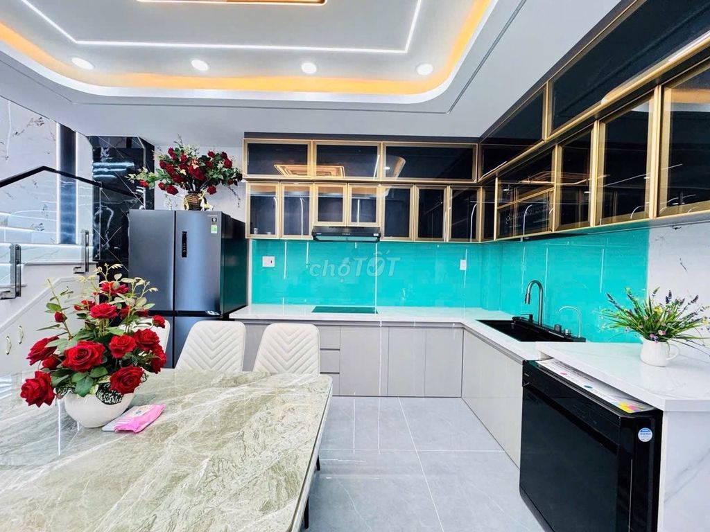 Nhà đẹp Lê Văn Khương, 4x15m, 5 tầng, full nội thất, hơn 7 tỷ