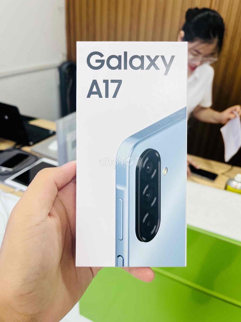 Samsung Galaxy A17 4G 128GB Xanh nhạt. Mua bán Điện thoại tại Quận Ngô Quyền Hải Phòng được đăng bởi TRAN SONG HA hình 1