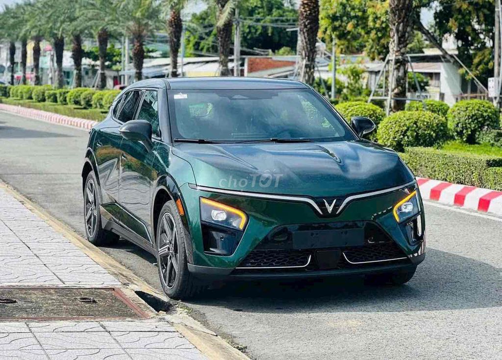 SỞ HỮU VINFAST VF7 DỄ DÀNG CHỈ 150TR NHẬN XE. Mua bán Ô tô tại Thành phố Thủ Đức Tp Hồ Chí Minh được đăng bởi Kỳ Nguyễn VinFast hình 1