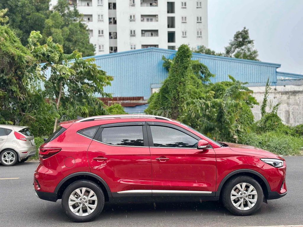 MG ZS STD 2024 Красный Таиланд 18 000 км