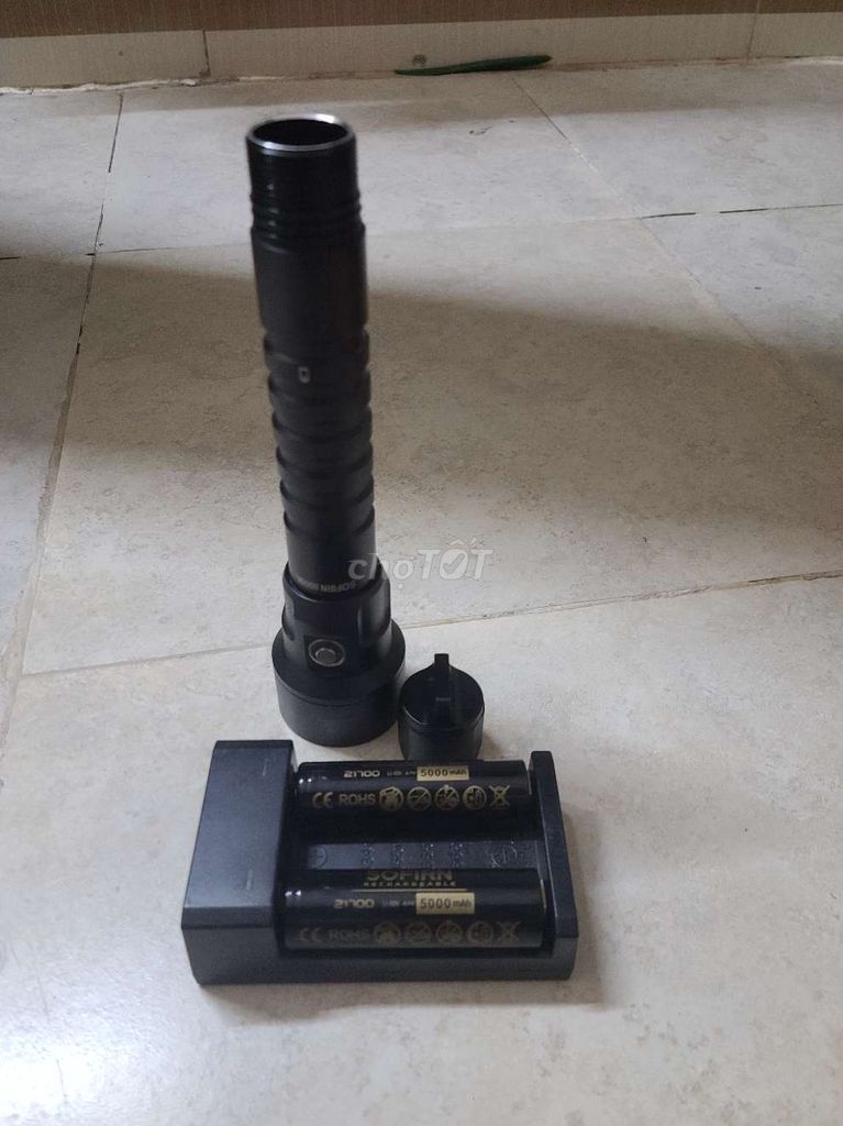 Đèn pin Sofirn SD09L Đen. Mua bán Đèn tại Huyện Trảng Bàng Tây Ninh được đăng bởi Lớn Ckb hình 1