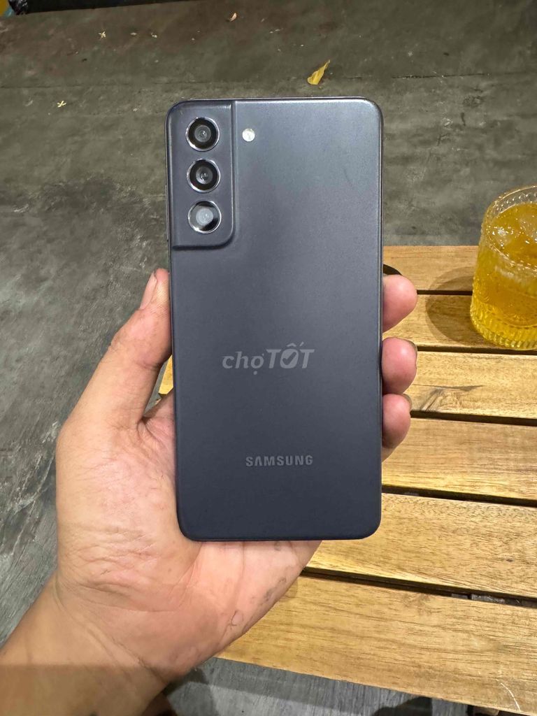 Samsung S21 FE 8GB/128GB Xám. Mua bán Điện thoại tại Quận Tân Phú Tp Hồ Chí Minh được đăng bởi Hoàng Nam hình 1