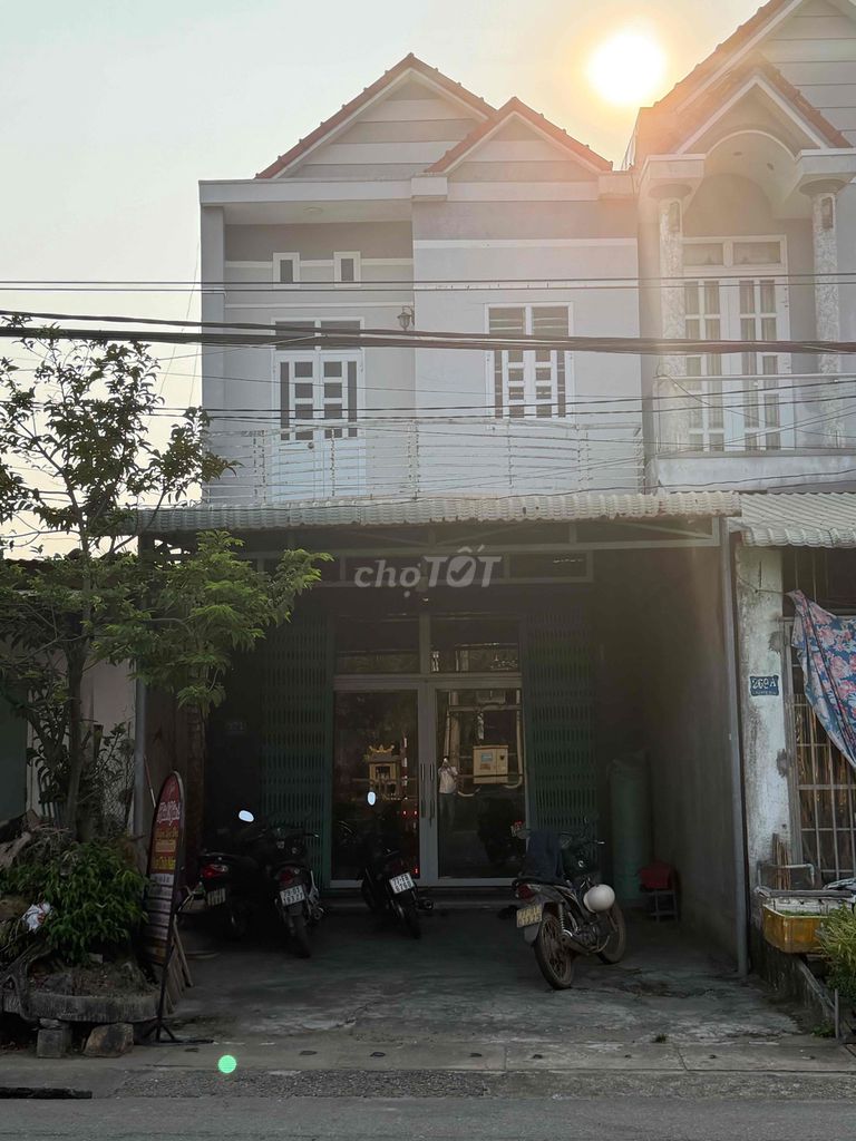 Bán nhà mặt tiền ql1a - bình định Bán nhà mặt tiền ql1a - bình định
