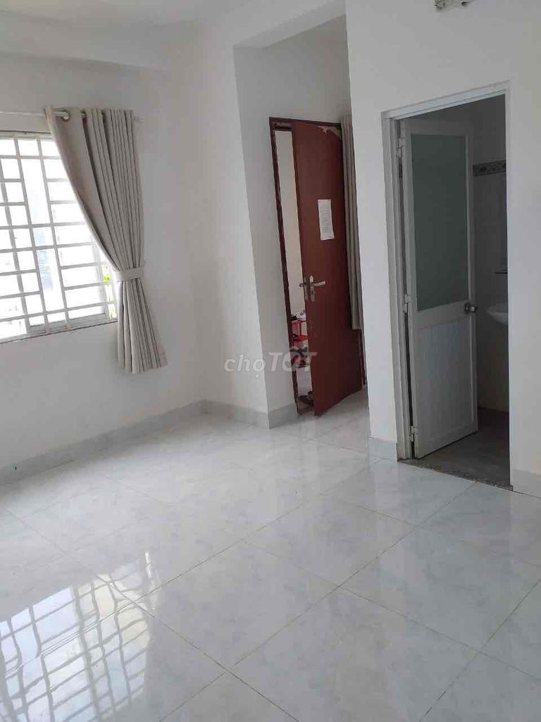 PHÒNG 20M2 HOÀNG HOA THÁM BÌNH THẠNH