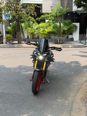 Yamaha MT-15 Đen Đỏ Bạc