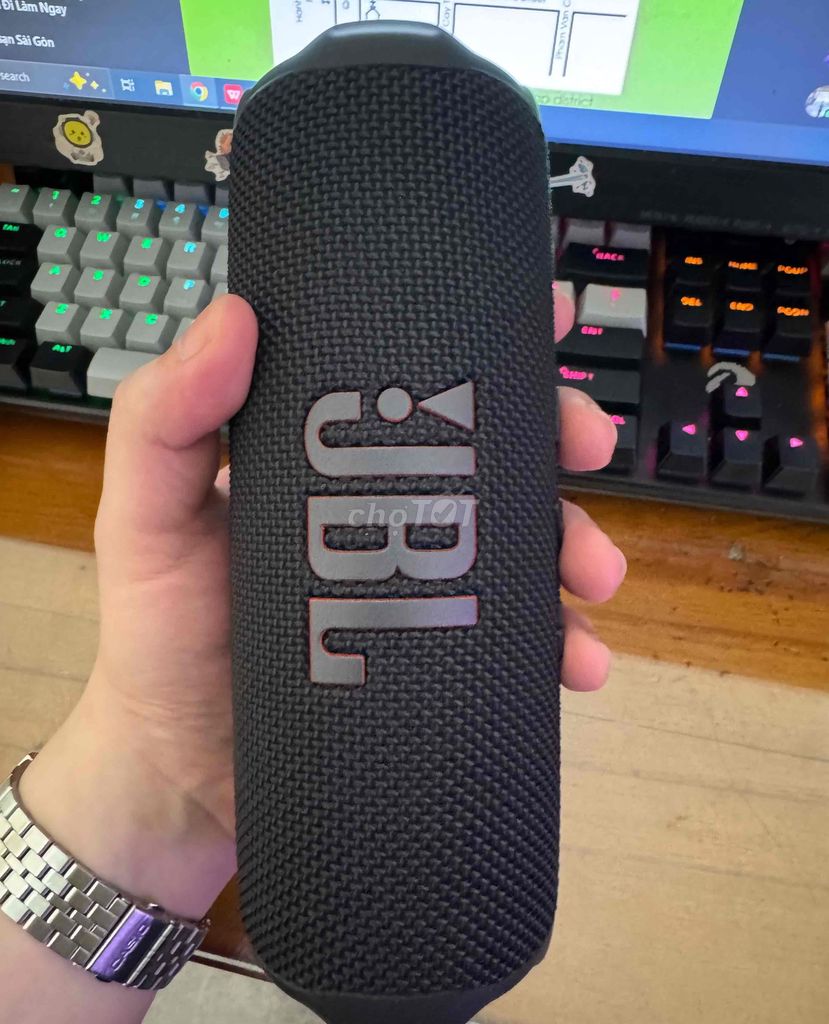 Loa Bluetooth JBL Flip 7 Đen 99% like new. Mua bán Tivi, Âm thanh tại Quận Tân Bình Tp Hồ Chí Minh được đăng bởi bin hình 1