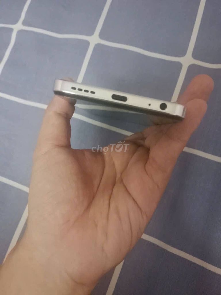 Infinix Hot 40i 4GB 128GB Vàng T606. Mua bán Điện thoại tại Quận 11 Tp Hồ Chí Minh được đăng bởi Hội Đồ Điện Tử hình 1
