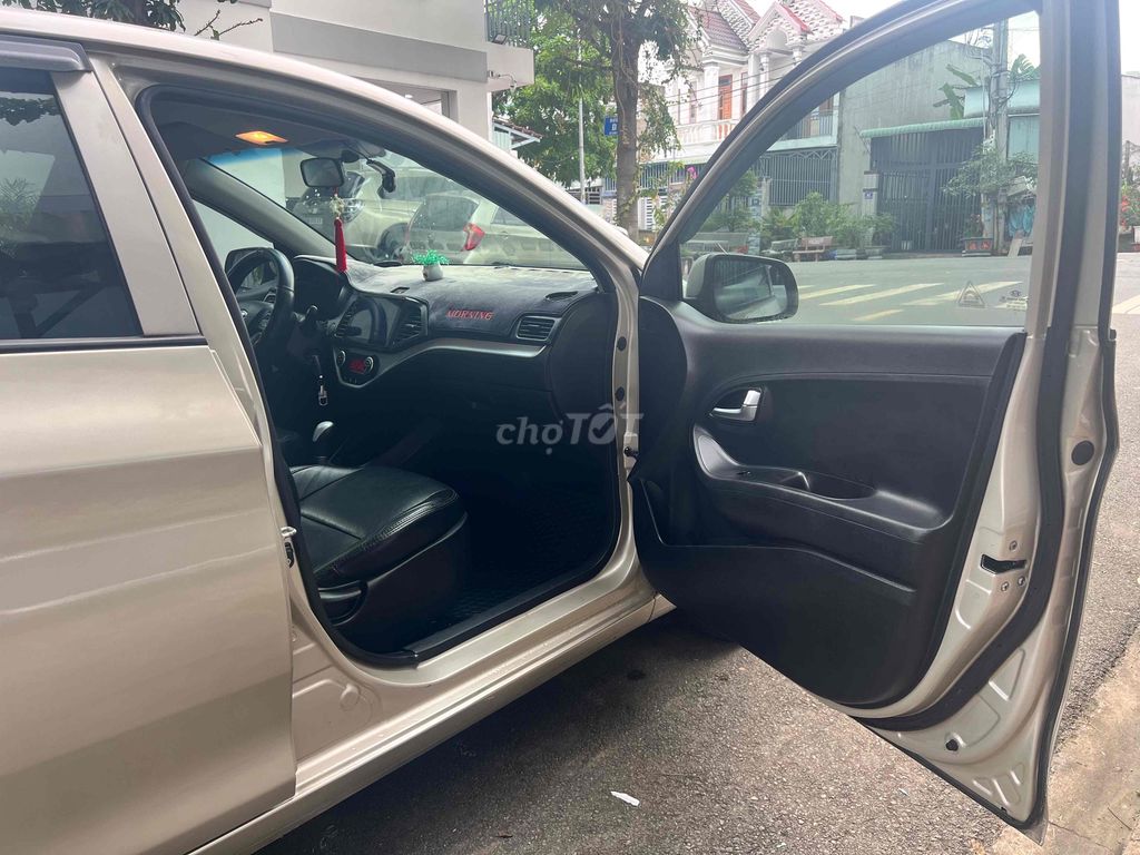 Kia Picanto 2013 Tự động rất đẹp full đồ chơi. Mua bán Ô tô tại Thành phố Dĩ An Bình Dương được đăng bởi Hiếu Auto Nghĩa Phát hình 14