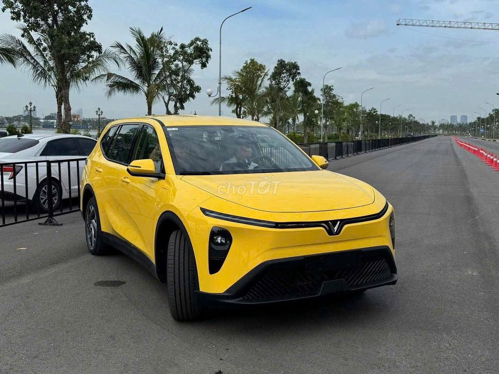 Limo Green Giao xe sớm- Bao Hồ sơ- Full Ưu Đãi. Mua bán Ô tô tại Thành phố Thủ Đức Tp Hồ Chí Minh được đăng bởi VINFAST SÀI GÒN hình 11