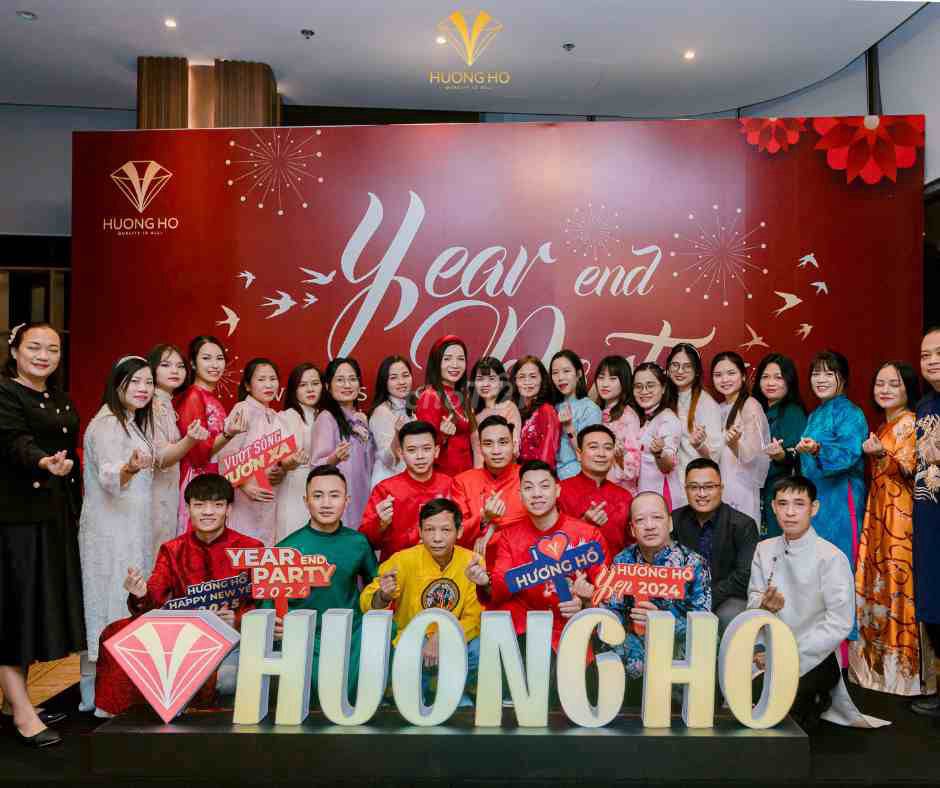 https://cdn.chotot.com/htkAfYQtvO1jEOGke76L24hE9n71pc5FX0QkQq3T0xk/preset:view/plain/bcfdef1b3ecfbf95397266af17c85d6f-2917544710168680309.jpg