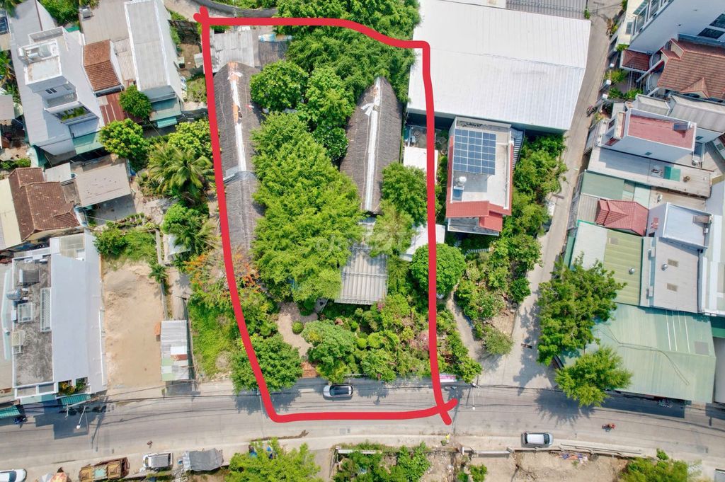Сдаётся отдельное коммерческое помещение 1500 м², рядом с Винь Дьем Чунг — 80 млн/мес