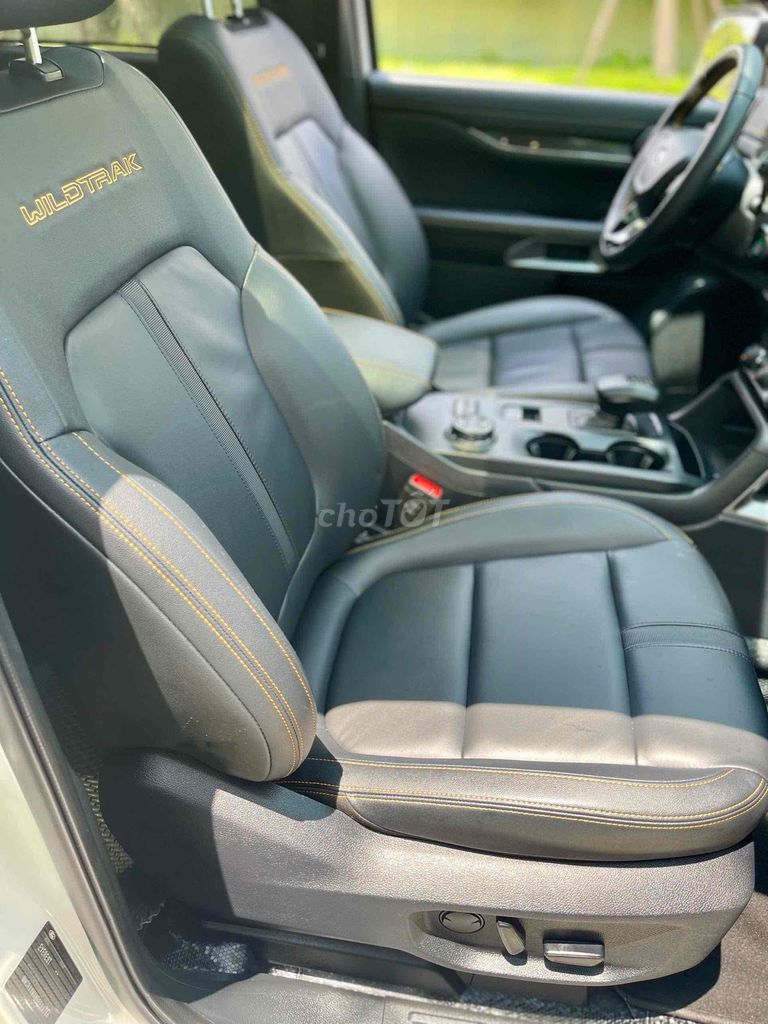 Everets wildtrack 2.0AT 4x4 2023 - 4 vạn km. Mua bán Ô tô tại Quận Long Biên Hà Nội được đăng bởi Hoàng Thanh auto hình 6