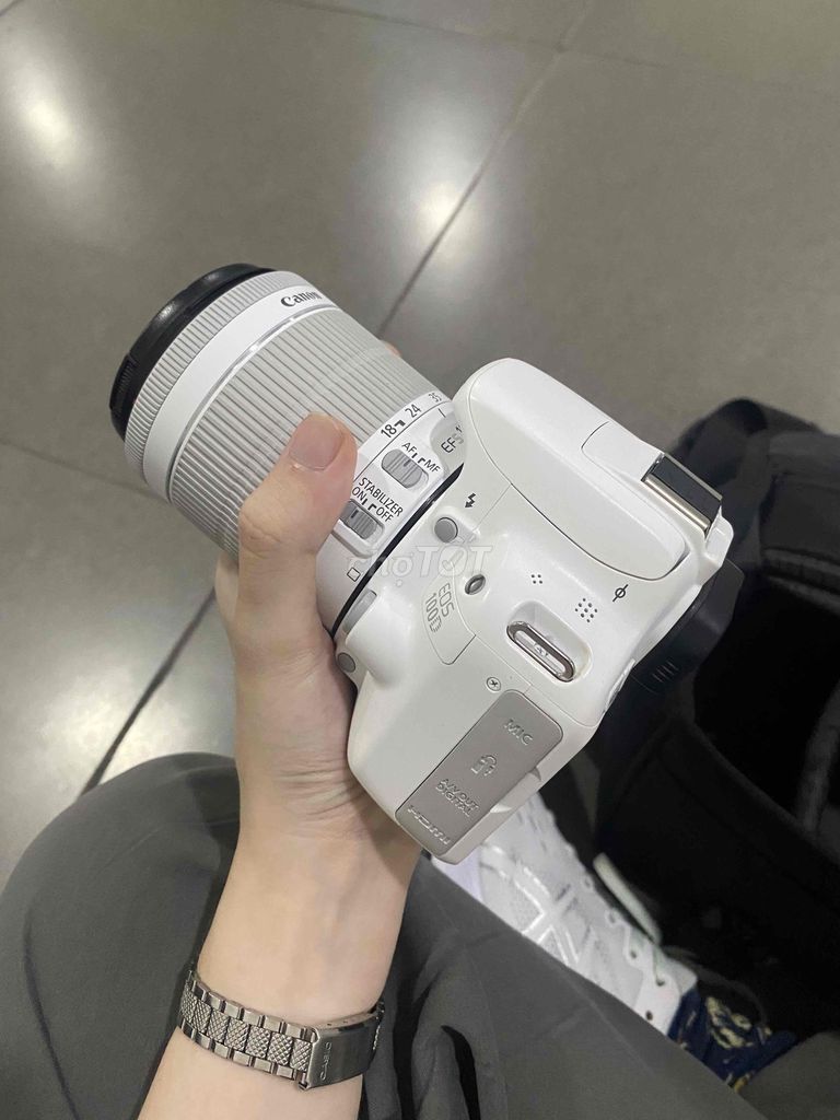 Máy ảnh Canon 100D Trắng Đã dùng. Mua bán Máy ảnh, Máy quay tại Huyện Tam Bình Vĩnh Long được đăng bởi Ten Luu hình 1