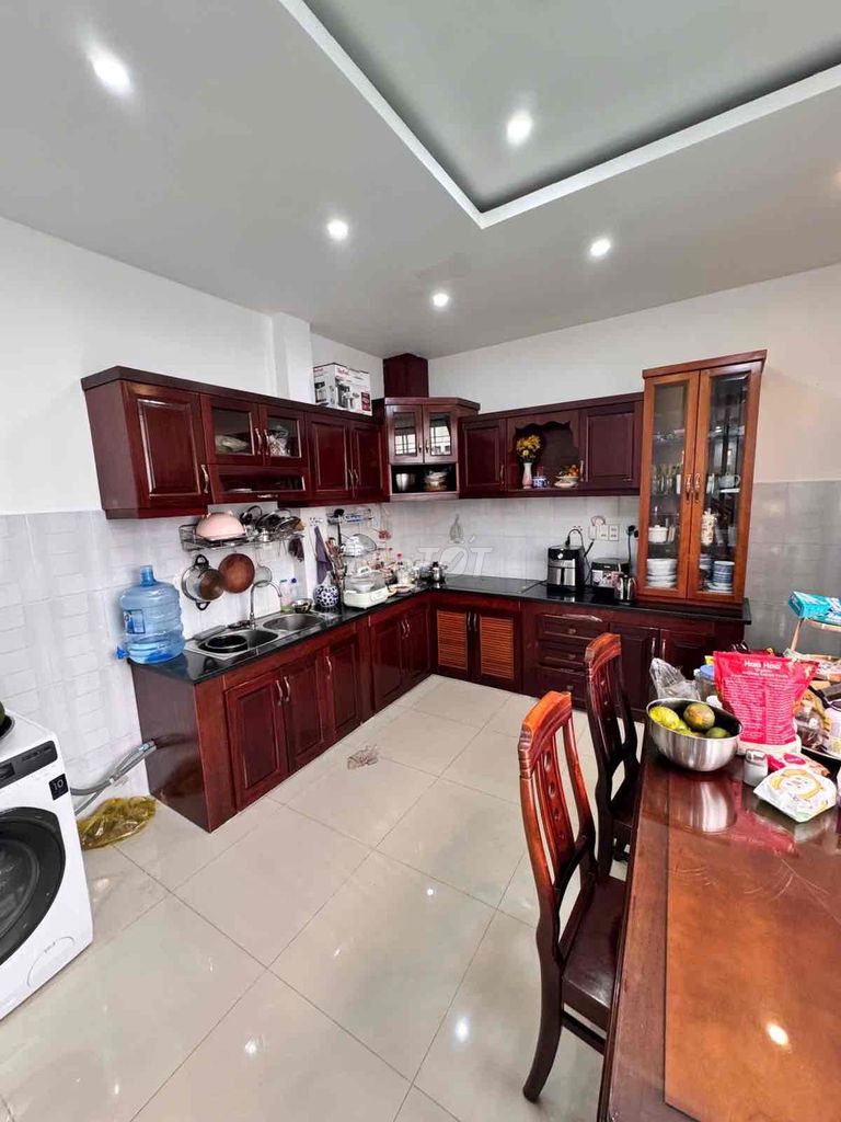 🏡 ПРОДАЕТСЯ ДОМ ПЛОЩАДЬЮ 69 М² — 3 ЭТАЖА — МАШИНА СПИТ В ПОМЕЩЕНИИ — МАРШРУТ ГРУЗОВИКА ИЗБЕГАЕТ