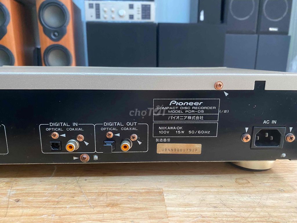 Đầu CD pioneer D5 không kém đĩa còn mới 99%