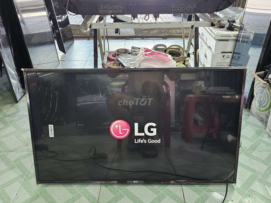 LG 43 inch Tivi 4K - 43UK6340. Bluetoot - Đẹp 99%. Mua bán Tivi, Âm thanh tại Quận Gò Vấp Tp Hồ Chí Minh được đăng bởi Chinh Anh hình 1