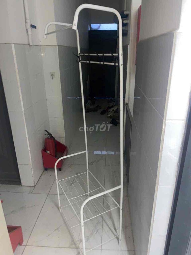 Kệ giày dép Kim loại Trắng Đa năng. Mua bán Tủ, kệ gia đình tại Quận Bình Thạnh Tp Hồ Chí Minh được đăng bởi Vũ Hoài hình 1