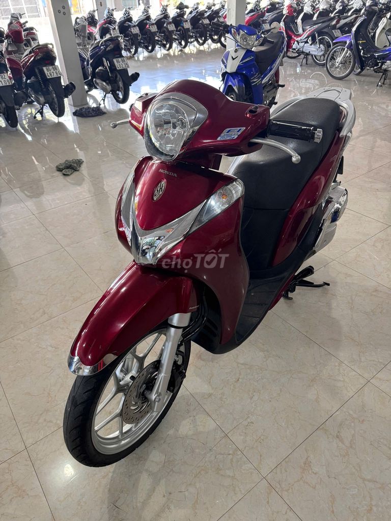 Honda SH Mode 2018 màu đỏ