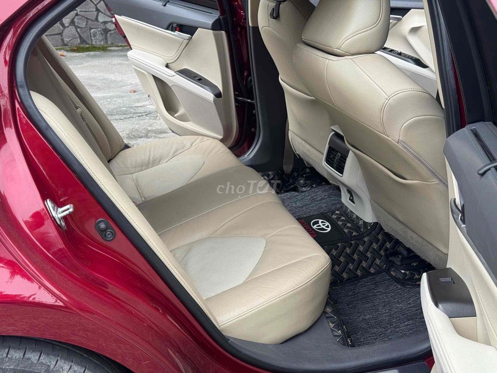 Bán Camry 2.5Q đời 2022 hỗ trợ bank 70%. Mua bán Ô tô tại Thành phố Thủ Đức Tp Hồ Chí Minh được đăng bởi Hoàng Gia Auto hình 9