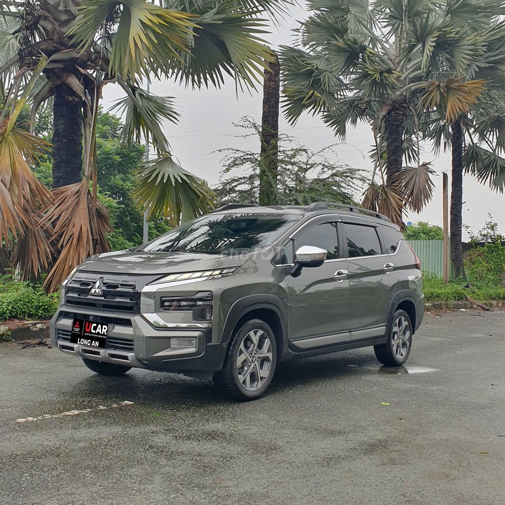 Mitsubishi Xpander Cross Nâu 2022 - Odo 24.400km