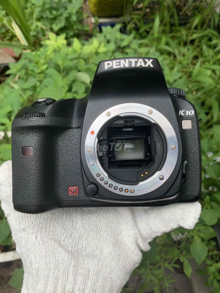 Máy ảnh Pentax K10D. Mua bán Máy ảnh, Máy quay tại Quận 1 Tp Hồ Chí Minh được đăng bởi Hoàng Khanh hình 1