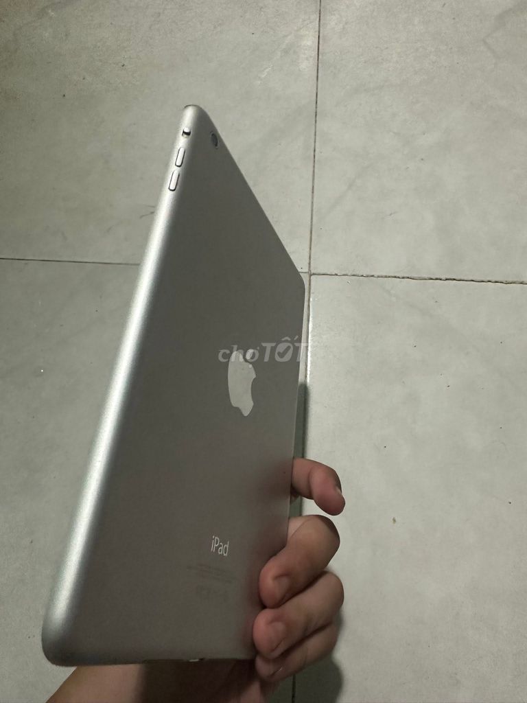 Apple iPad Mini 1 Bạc. Mua bán Máy tính bảng tại Quận 1 Tp Hồ Chí Minh được đăng bởi Hội Đồ Điện Tử hình 1