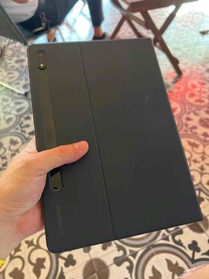 Tab S8 5G zin đẹp 98%. kèm bao da zin và spen. Mua bán Máy tính bảng tại Quận 10 Tp Hồ Chí Minh được đăng bởi Ken Nguyễn
