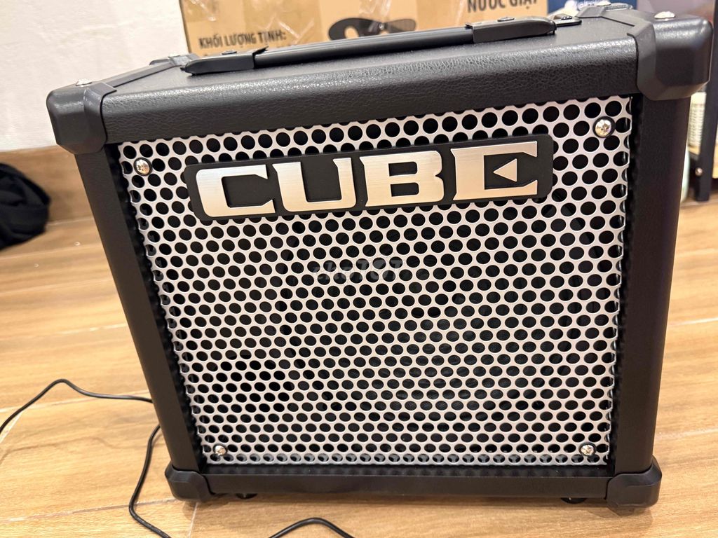 Amp Guitar Roland CUBE-10GX Đen Như mới. Mua bán Nhạc cụ tại Quận Liên Chiểu Đà Nẵng được đăng bởi Stephen Tran hình 1