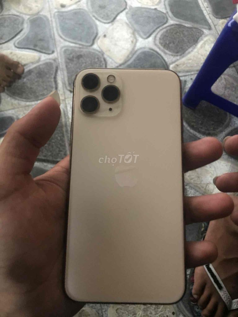 Apple iPhone 11 Pro 64GB Vàng. Mua bán Điện thoại tại Thành phố Long Khánh Đồng Nai được đăng bởi nguyễn gia bảo hình 1