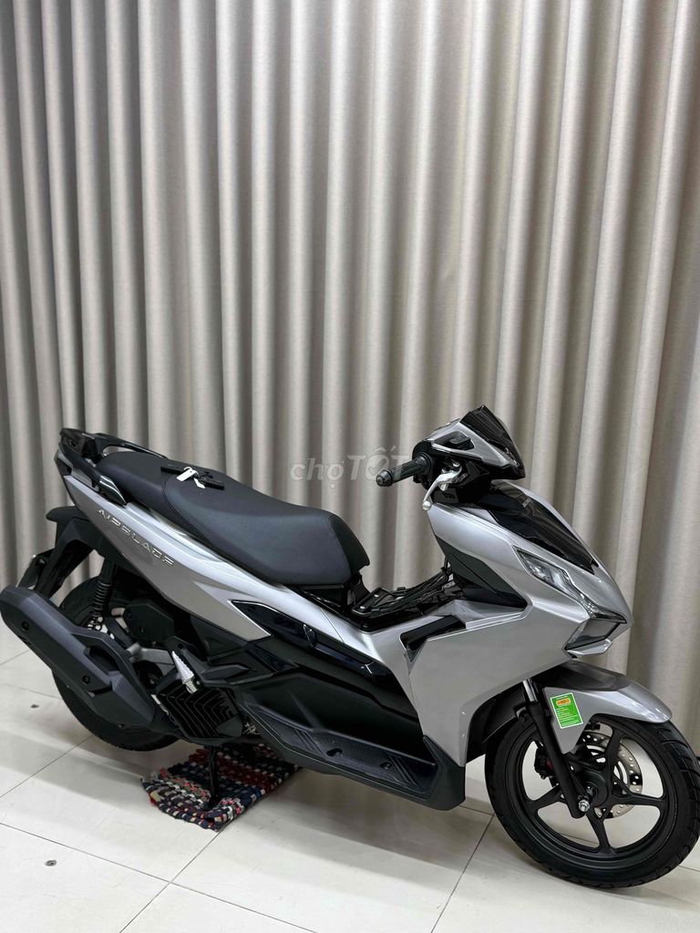 Honda Air Blade 2025 Bạc. Mua bán Xe máy tại Quận Thanh Khê Đà Nẵng được đăng bởi THẾ MẪN CHUYÊN XE LƯỚT CÓ BÁN TRẢ GÓP  hình 6