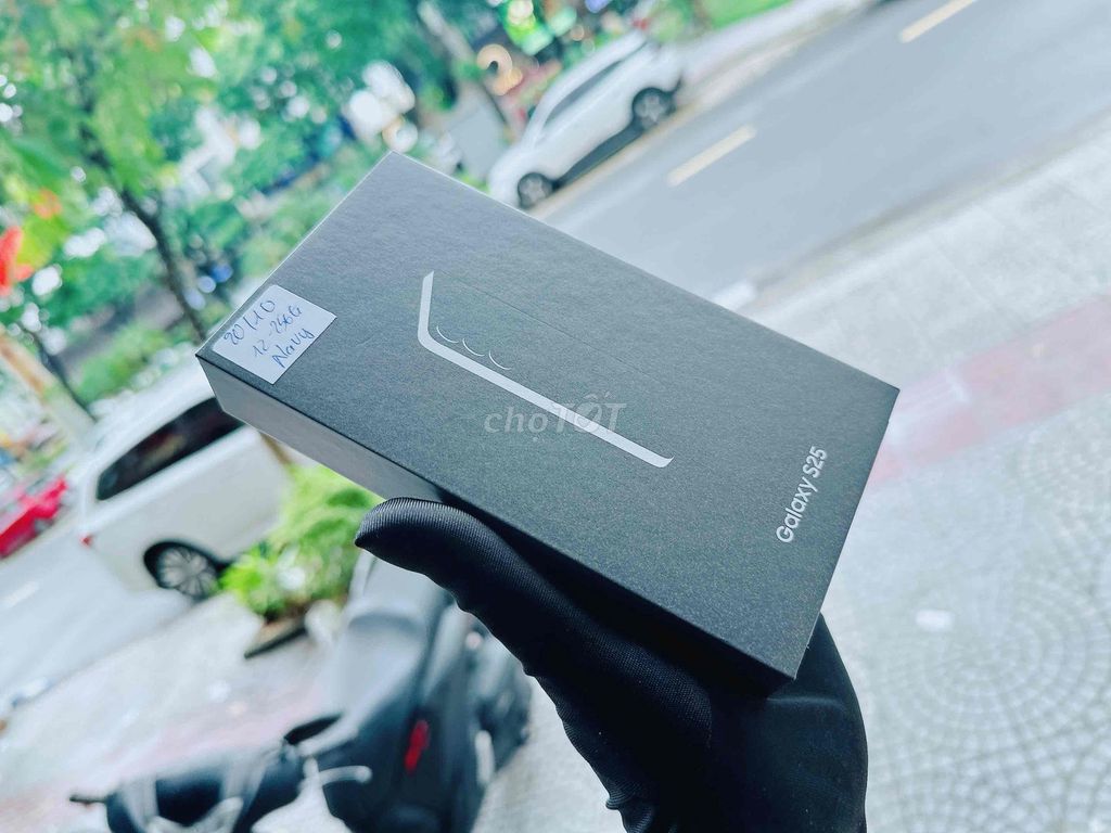 Samsung S25 256G Xanh navi Việt Nam new seal 100%. Mua bán Điện thoại tại Quận Hải Châu Đà Nẵng được đăng bởi TUẤN LUXURY MOBILE ĐÀ NẴNG hình 1