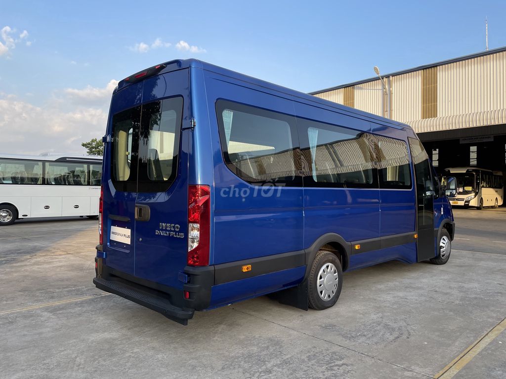 IVECO DAILY PLUS 16 CHỖ TPHCM