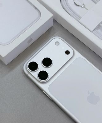 📲 𝟏𝟕𝐏𝐑𝐎𝐌𝐀𝐗 𝟓𝟏𝟐𝐆𝐁 𝐒𝐈𝐋𝐕𝐄𝐑 𝐙𝐏/𝐀. Mua bán Điện thoại tại Quận Thanh Khê Đà Nẵng được đăng bởi Thiện Lê TShop 16 Lê Đình Lý