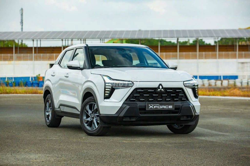 XFORCE GLX 2025, Tặng BHVC + gói phụ kiện 15TR. Mua bán Ô tô tại Quận Ninh Kiều Cần Thơ được đăng bởi Minh Tuấn  Đại Lý Mitsubishi Cần Thơ hình 1